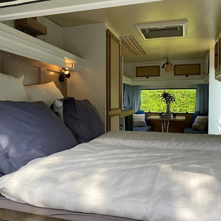 Caravan Stadstuin Goedereede Let Op De Badkamer Moet Met Andere Gasten Gedeeld Worden Exteriör bild